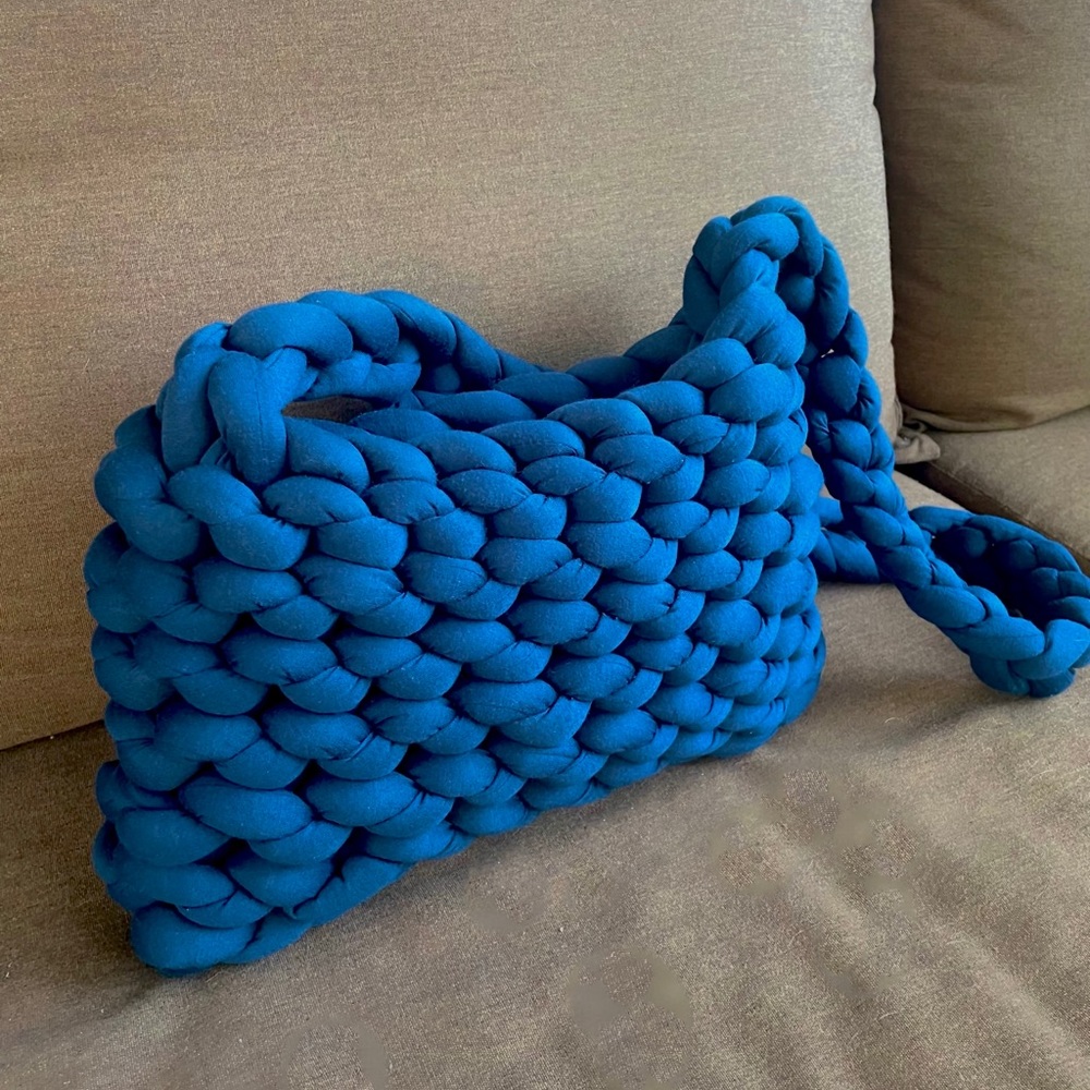 Handmade knitted purse